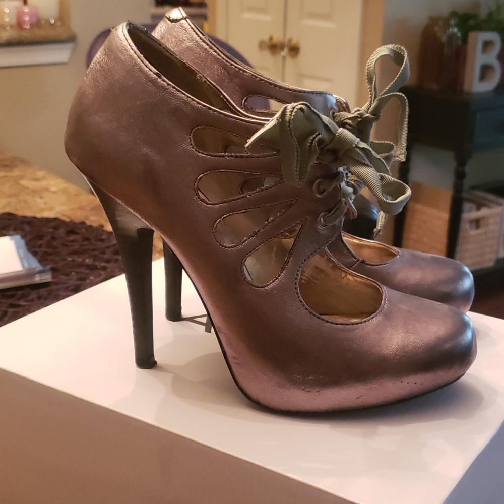 Steven Madden silver booties